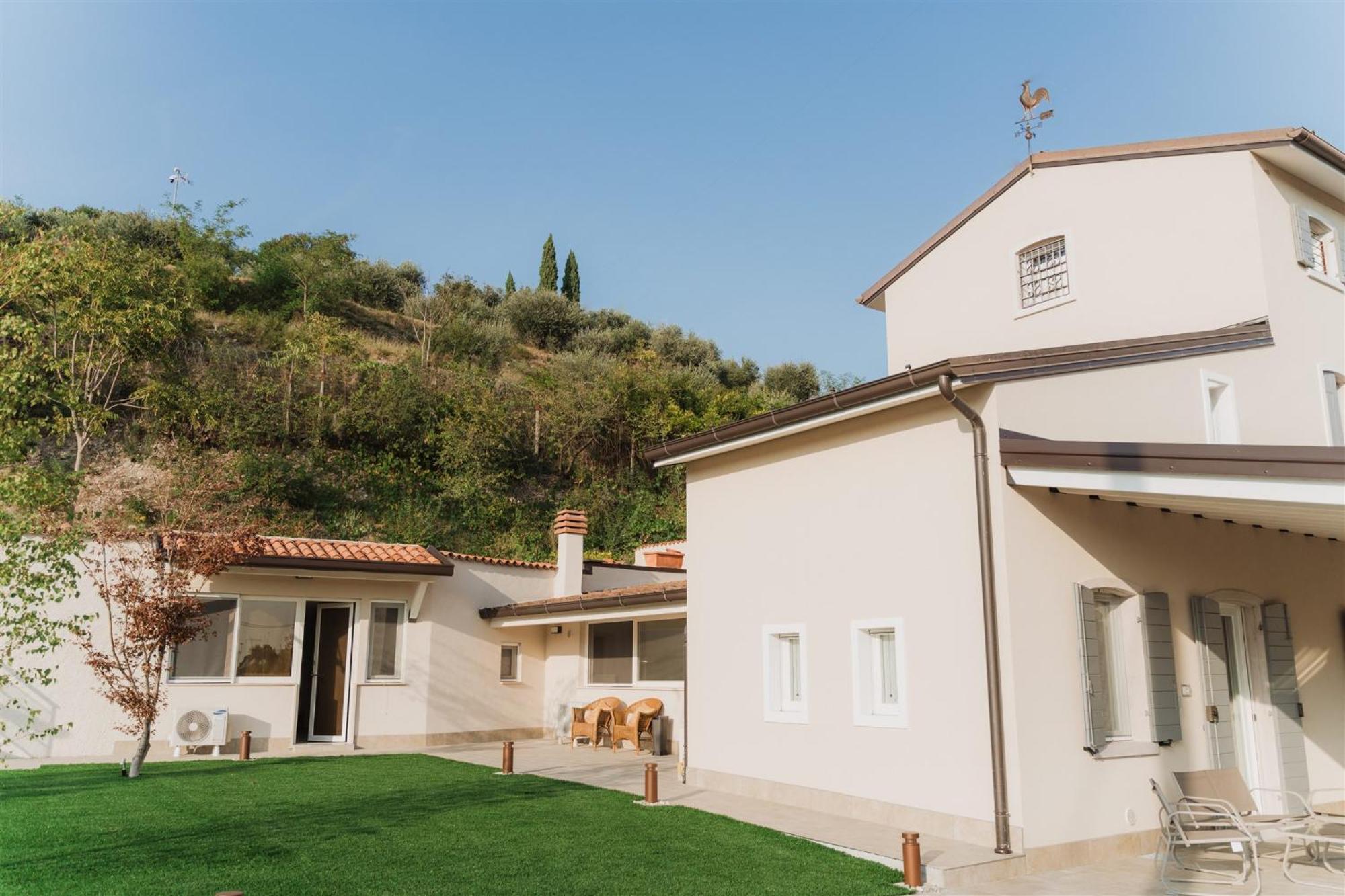 Civiconr3 Guest House Sona Exterior photo